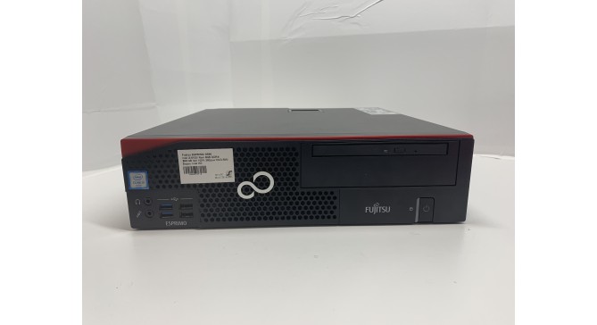 компютър Fujitsu Esprimo D556