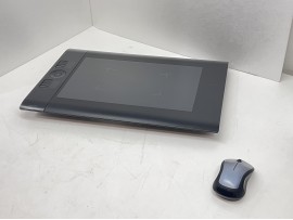 WACOM PTK-840 Intuos4 Digital Tablet (Large) 12.80" x 8" Active Area клас А