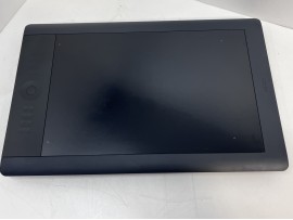 WACOM Intuos5 Touch PTH850 Large Pen Tablet 12.80" x 8" Active Area клас А