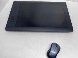 WACOM PTH-851 Intuos Pro Professional Pen - Touch Tablet (Black- Large) 12.80" x 8" Active Area клас А