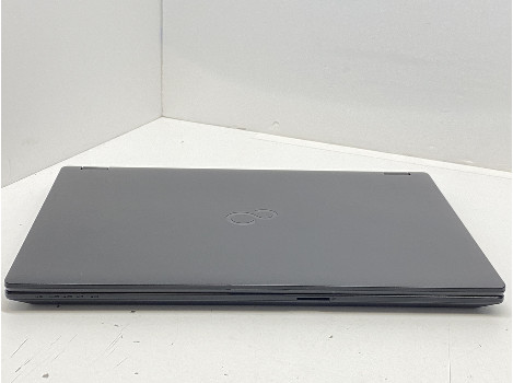 Fujitsu LIFEBOOK E558 15.6" i5-8250U 8GB 260GB клас А