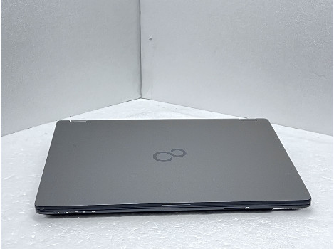 Fujitsu LIFEBOOK U748 14" i5-8250U 16GB 260GB клас Б