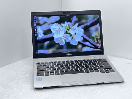 Лаптоп Fujitsu LIFEBOOK S936 13.3" i7-6600U 12GB 510GB клас А