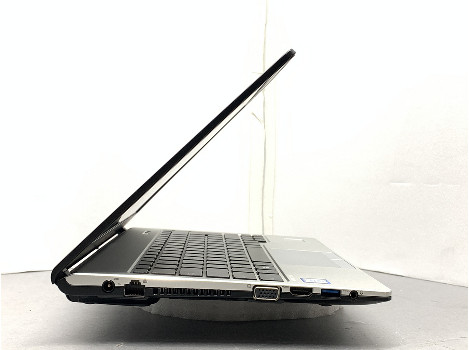 Fujitsu LIFEBOOK S936 13.3" i5-6200U 8GB 260GB