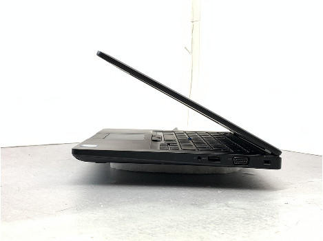 Dell Latitude 5490 14" i3-8130U 8GB 260GB клас А