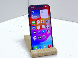 Телефон Apple iPhone 13 128GB - клас А