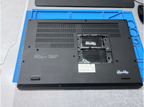 Lenovo Thinkpad P15 G2 15.6" i5-11500H 32GB 1020GB клас Като Нов