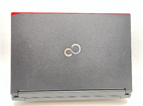 Fujitsu LIFEBOOK E546 14" i3-6100U 8GB 260GB клас Б
