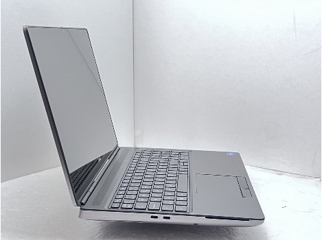 Dell Precision 7560 15.6" touch i7-11850H 32GB 1020GB клас А