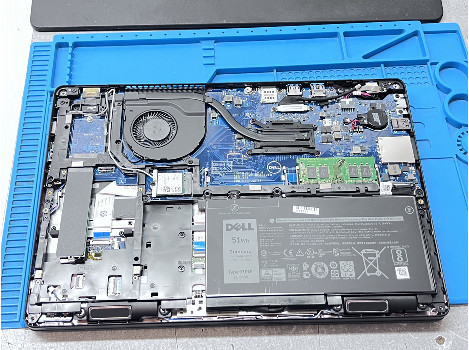 Dell Latitude 5490 14" i3-8130U 8GB 260GB клас А