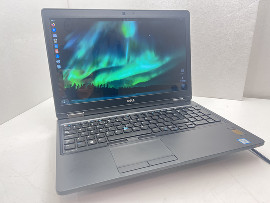 Лаптоп Dell Precision 3520 15.6" i7-7820HQ 16GB 256GB клас А