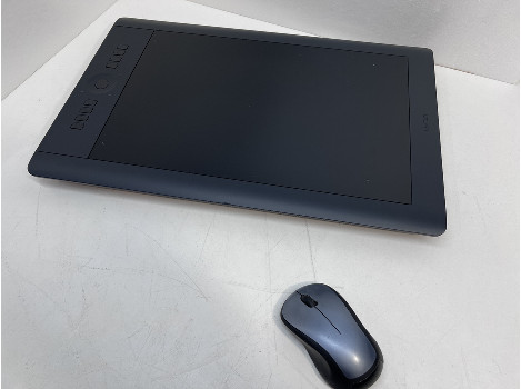 WACOM PTH-851 Intuos Pro Professional Pen - Touch Tablet (Black- Large) 12.80" x 8" Active Area клас А