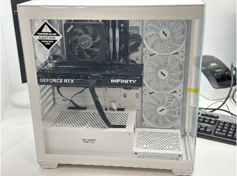 SubGo White Gen3 RYZEN 7 7700 32GB 1TB RTX5070