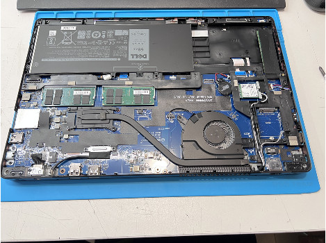 Dell Latitude 5590 15.6" i5-8250U 32GB 260GB клас А