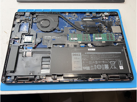 Dell Latitude 5590 15.6" i5-8250U 32GB 260GB клас А