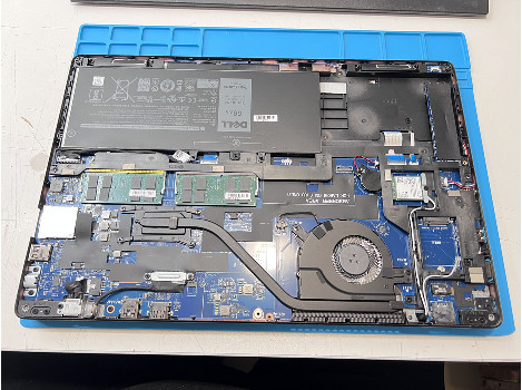 Dell Latitude 5590 15.6" i5-8250U 32GB 260GB клас А