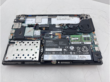 Lenovo ThinkPad X270 12.5" i5-6300U 8GB 260GB клас А
